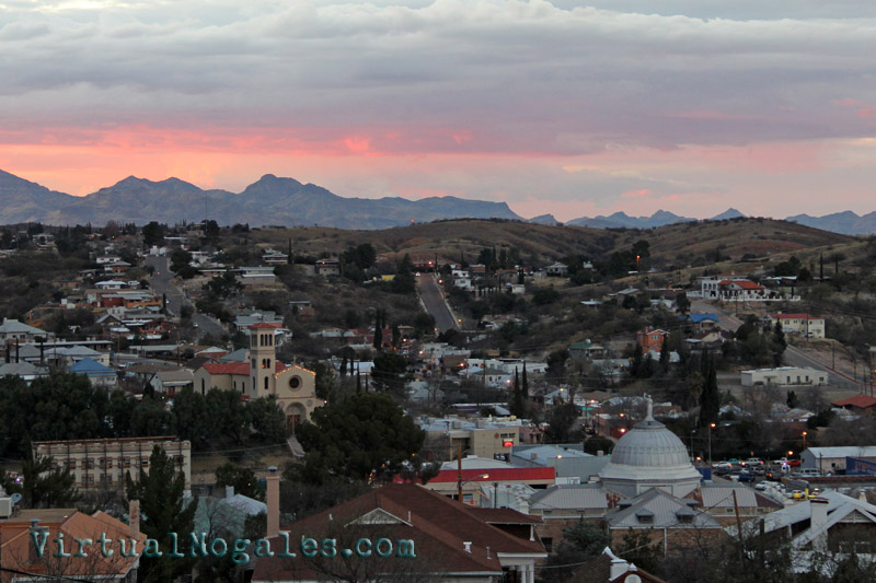 colorful evening skies over ambos nogales